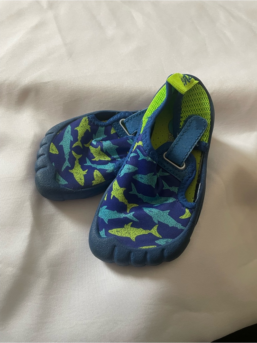 Newtz Kids Navy Shark-Print Velcro Water Shoes with Lime Accents, Size 5/6